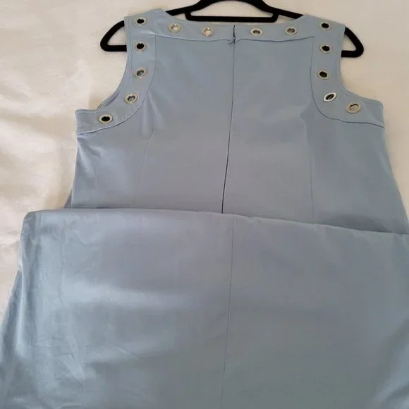 Dress - Picture 3 of 5